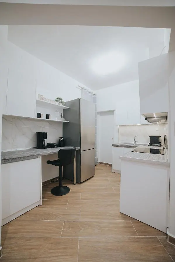 Comfy And Stylish Apartment Selanik 0*,  Yunanistan